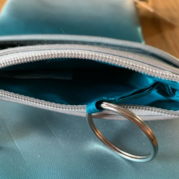 Card holder - Picture 2 of 4